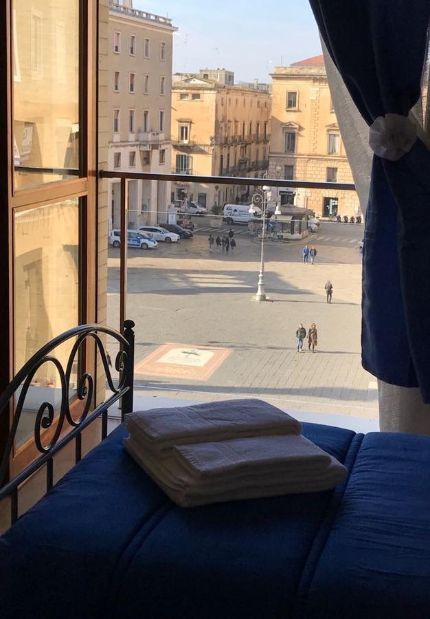 Апартаменты Piazza Sant' Oronzo Civico 40 Лечче Экстерьер фото